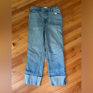 EUC A&F curve love 90’s straight ultra high rise jean size 31